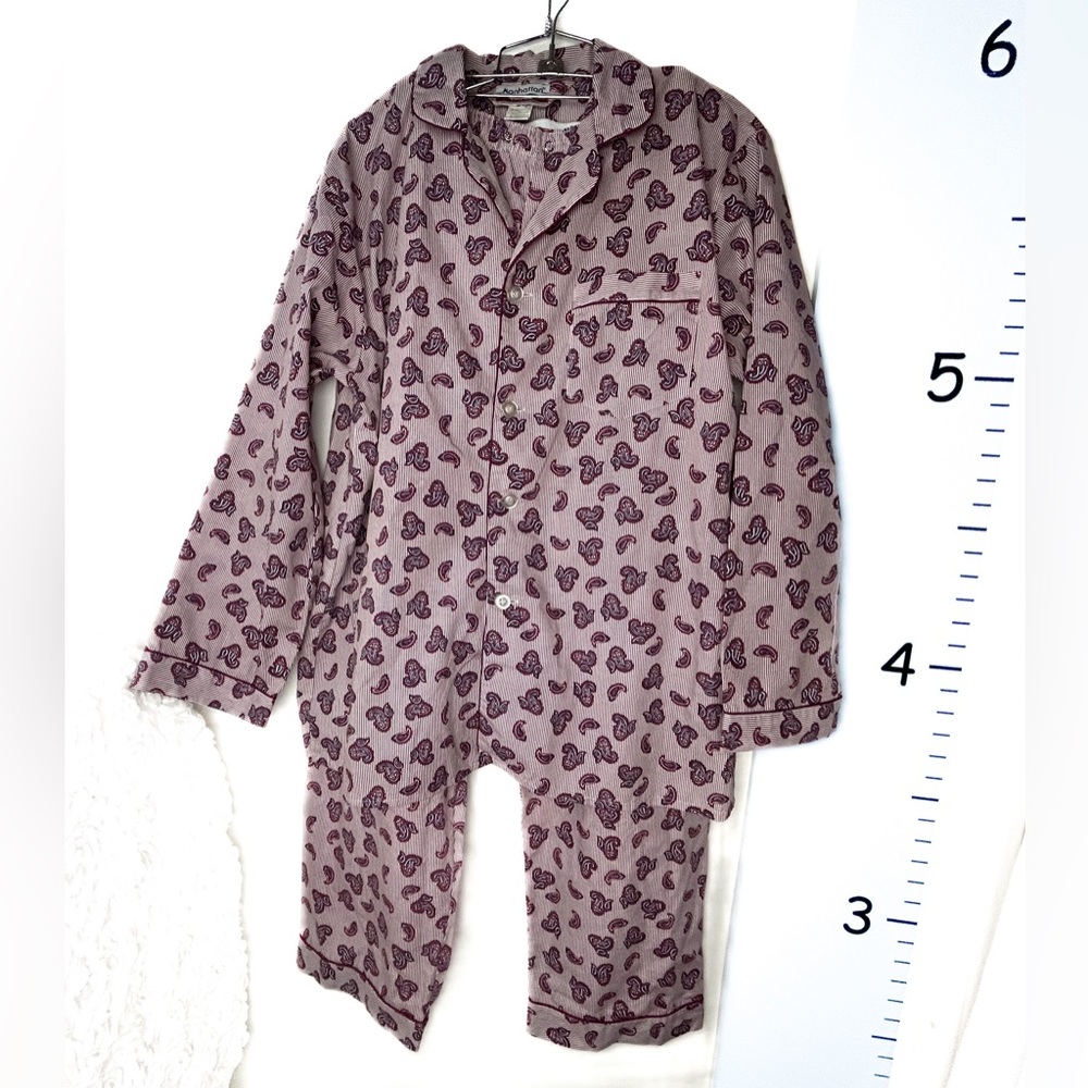 Manhattan Red Paisley & Stripes Men's 2PC‎ Pajama Set Large
